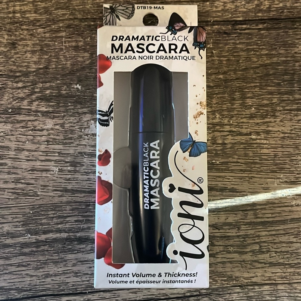 Ioni Phatlash Dramatic Mascara in Black